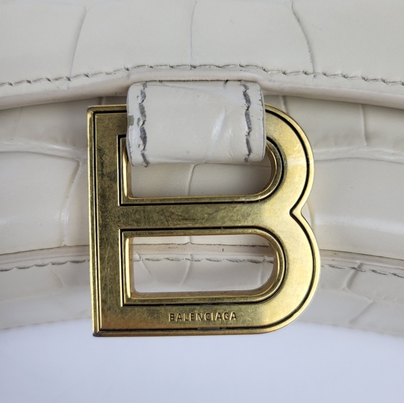 BALENCIAGA - Crocodile Embossed Leather Hourglass Wallet On Gold Chain - Picture 6 of 14